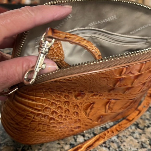 Beautiful Brahmin crossbody purse - Picture 9 of 13